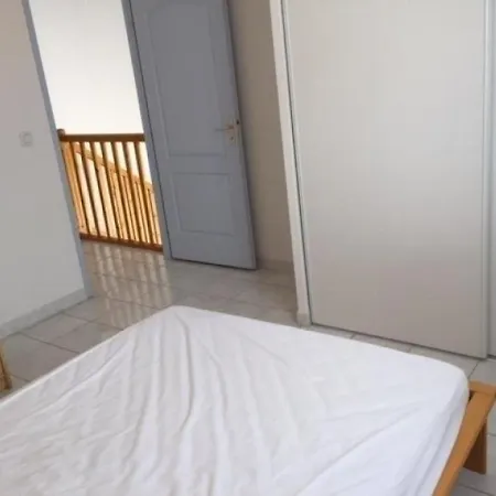 T3 Avec Terrasse, 6 Couchages, Proche Port - Fr-1-81-111 Villa *