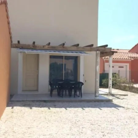 T3 Avec Terrasse, 6 Couchages, Proche Port - Fr-1-81-111