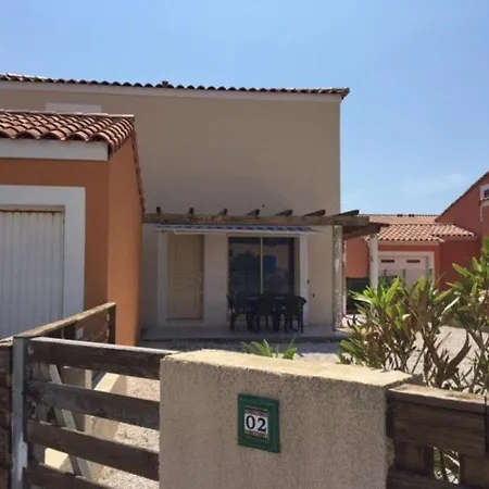 T3 Avec Terrasse, 6 Couchages, Proche Port - Fr-1-81-111 Villa *